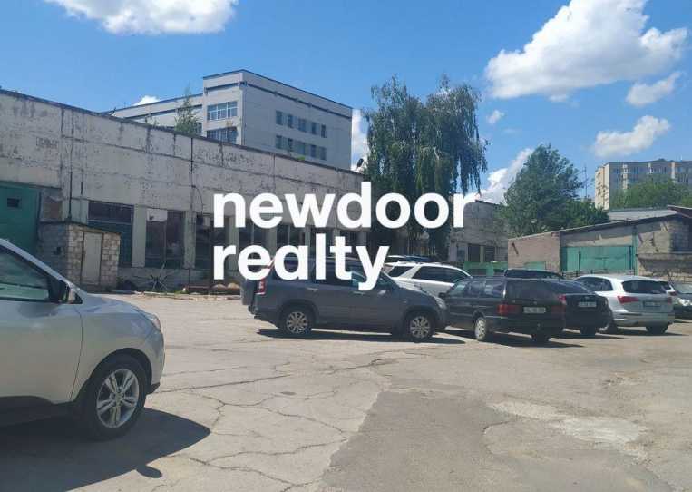 Коммерческая площадь