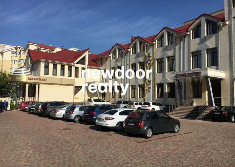 Коммерческая площадь