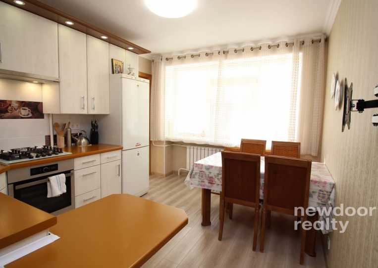 Квартира - 4 комнаты